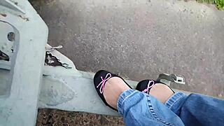 在Facebook上与业余爱好者亲密网络摄像头会话