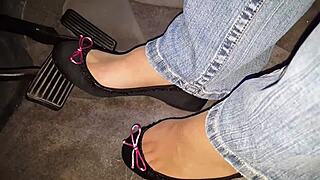 在Facebook上与业余爱好者亲密网络摄像头会话