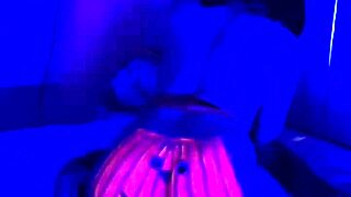 Happy halloween, let's see that big ass couple