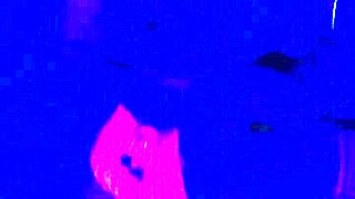 Happy halloween, let's see that big ass couple