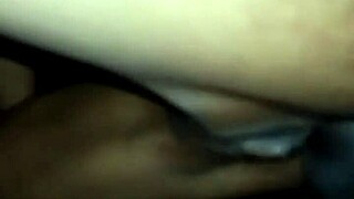 horny teen rosh fingers her pussy at home 😍