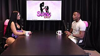 He was best man at Inês Ventura's wedding, now pleases public in sheer red