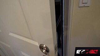 Busty slut Vivianne Desilva filled with fat cock