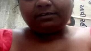 Look At This Indian Milf's Big Tits And Boobs!