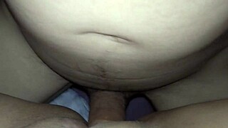 美女红嫩小穴被精液灌满