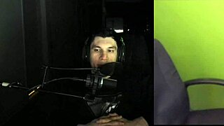 Joycgee and Trainwrecks Live Webcam Show!