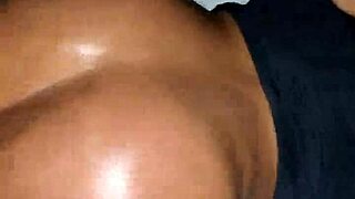 ebony fucking a thick bitch