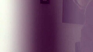 Pequeña Jennifer Far showcases her Latina charm