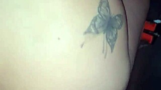 她被我巨屌猛捅狂潮喷高潮