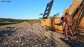 i was working the machine when this babe came to distract me with her big black cock