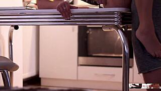 quick fuck before dinner with wife