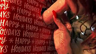 sucking huge tattooed redhead's big tits christmas gift 🎄💦