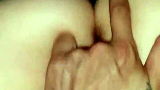 Girlfriend Experiences First Extreme Squirting Orgasm