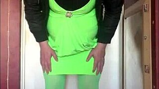 Freshly Squeezed Juice From Shy Bisexual Amateur