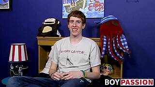 Guy with red hair gets interviewed before a solo session