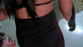 Transar na rua com desconhecidos ao lado do meu corno e um prazer impar.