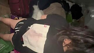 La Paisa吸鸡巴换车坐