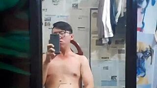 Vietnamese Gay Top Sucks Big Cock