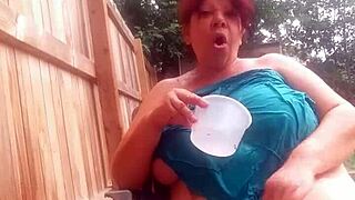 amateurs fuck pussies and suck big tits at home.