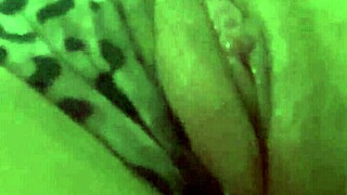 i rub my fat bbw pussy until it's wet