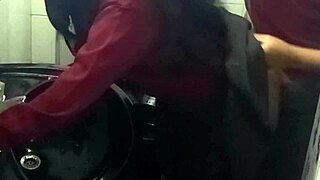 Cámara Graba A Alumnos En El Baño Del Instituto Encontramos Un Baño Solo Cogiendo Con Alumna En El Baño Video Casero