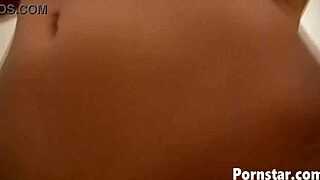 i'm back with cute aaliyah love for another epic solo toy scene, so good