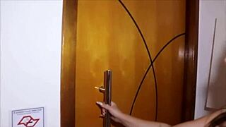 safada fucks receptionist and gets cum inside