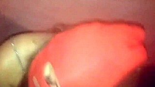 My venezuelan gives a rich blowjob, reaching orgasm