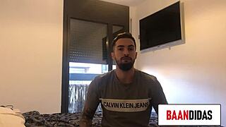 cara, um fan espanhol conhece uma chica sexy teen 18+ en tinder e se la coje no carro