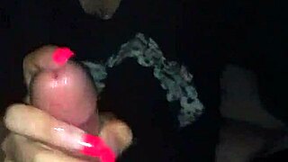 i'm sucking this big cock so good it's amazing how it feels in my mouth