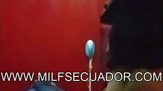 ya me aburr� del mismo de siempre ahora me foll� a un fan