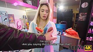 Serve4k brings gorgeous gay seduction in the shop with angry, horny vibes.