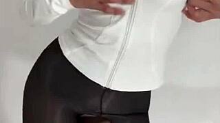 Siganjue's solo pleasure in sexy sleepwear is not the same without a man