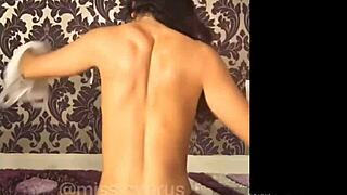 Hot latina twerks her ass so sexy 😍